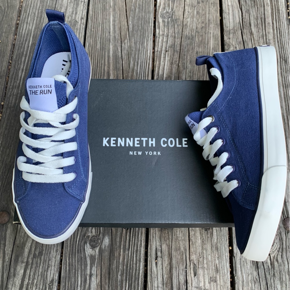 Men’s Kenneth Cole The Run blue and white canvas preppy sneakers- 7 (EU 40)